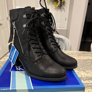 White Mountain Dorian combat boots Size 11 M